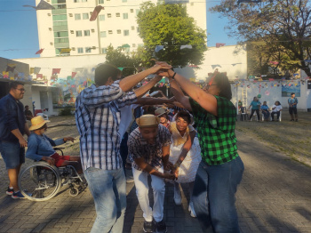 Festa Junina anima abrigo para pessoas em situação de rua
