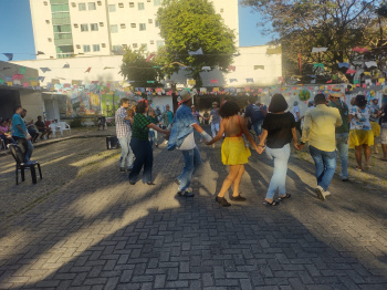 Festa Junina anima abrigo para pessoas em situação de rua