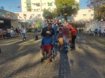 Festa Junina anima abrigo para pessoas em situação de rua