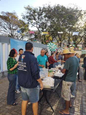 Festa Junina anima abrigo para pessoas em situação de rua