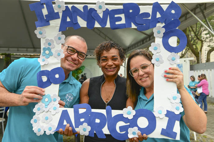 Flávia Gomes Almeida no Aniversário de 2 anos do abrigo em Santa Lúcia