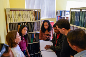 Entrega da Picape do Instituto Braile