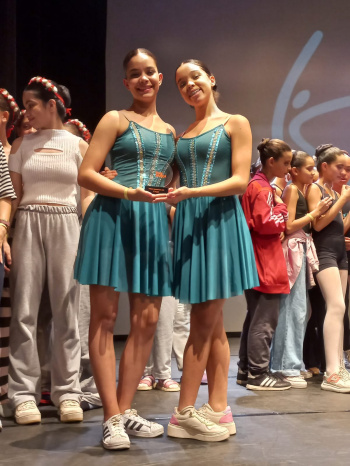 Bruna Silva Mandelli e Isabela Nery Cabidelli apresentaram dois Duos premiados na competi&ccedil;&atilde;o.
