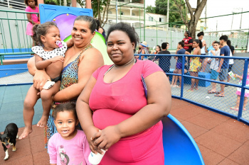 Parque Kids: Ingrid Maria Lima dos Santos, tia da pequena Luiza, de 2 anos de idade.