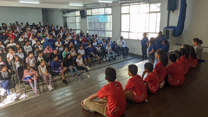 Musicalização com crianças do Cras Sólon Borges