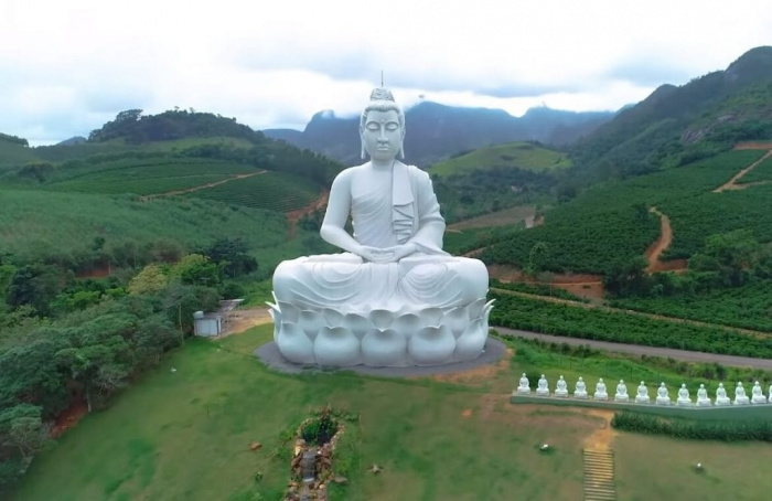 Buda Gigante de Ibiraçu