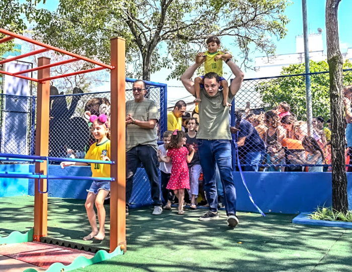 Entrega do Parque Kids da Praça Annibal Antero Martins em Jardim da Penha
