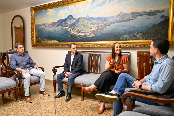 Heloisa, selecionada para representar o município na Jornada de Des. de Profissionais Públicos