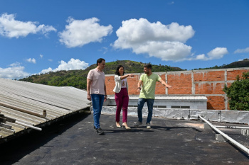 Prefeito e secretária da Educação visitam reforma do CMEI Padre Geovane