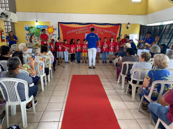 Encontro intergeracional promovido pelos serviços de convivência da Semas