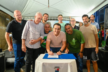 Assinatura da ordem de serviço para inicio das obras de reurbanização da Praça Primo Bitti