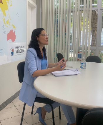 Secretaria de educação, Juliana Rohsner participa de encontro com secretários de educação