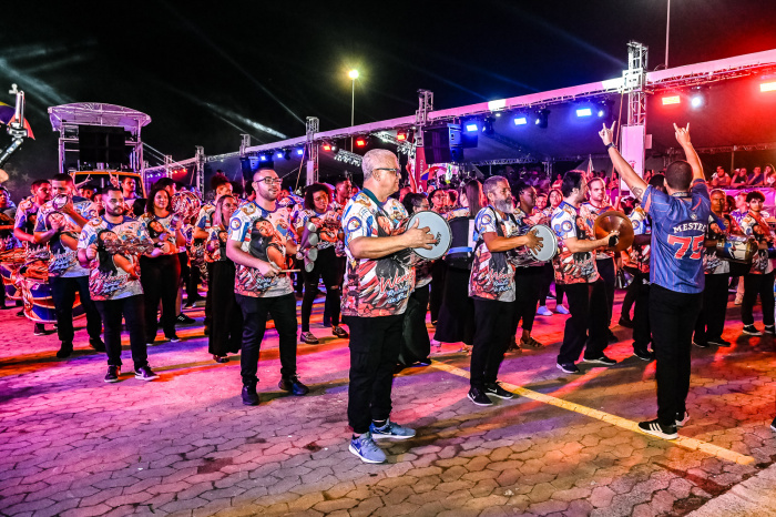 Mini Desfiles da Escolas de Samba - Primeiro Dia