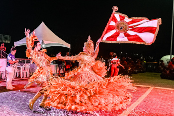 Mini Desfiles da Escolas de Samba - Primeiro Dia