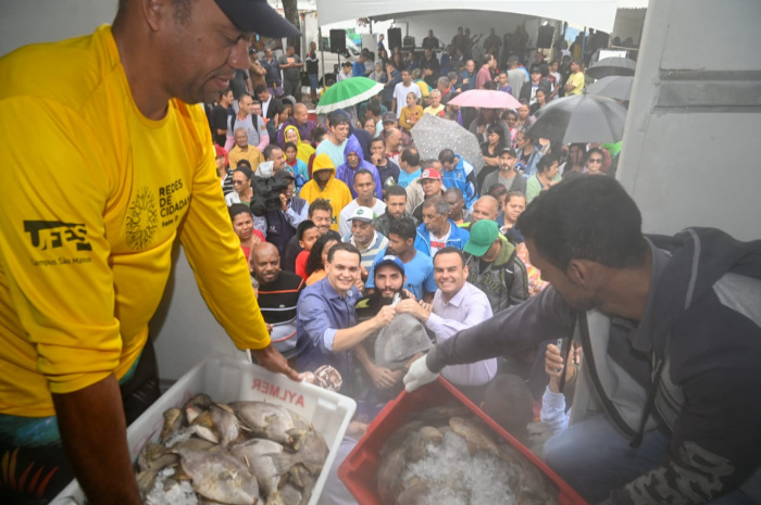 Sanção da lei que estipula pesca assistida na capital