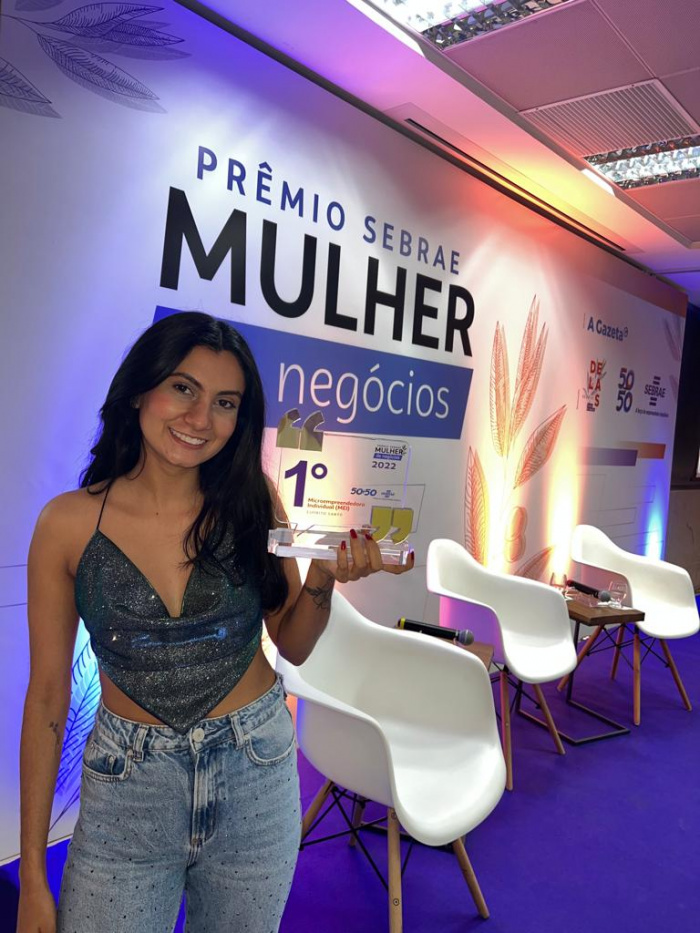 Gabriela "Violeta" Maioli, vencedora do prêmio "Mulheres Empreendedoras" de 2022
