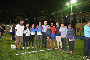 Entrega do Campo de Grama Sintética e Parque Kids da Praça Ailton Galante