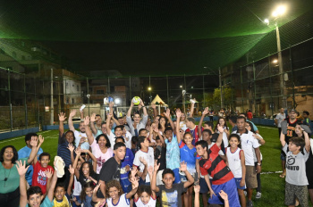 Entrega do Campo de Grama Sintética e Parque Kids da Praça Ailton Galante