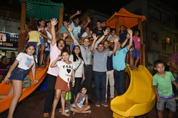 Entrega do Campo de Grama Sintética e Parque Kids da Praça Ailton Galante