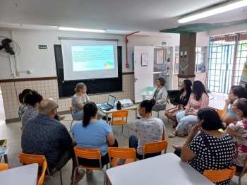 Cmei Nelcy da Silva Braga reúne famílias para falar sobre educação especial