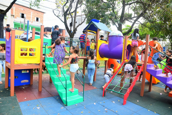 Crianças aproveitaram o Parque Kids