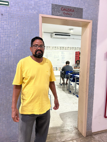 Luiz Anderson Almeida Bastos, 47 anos, realiza primeira visita à Escola da Ciência