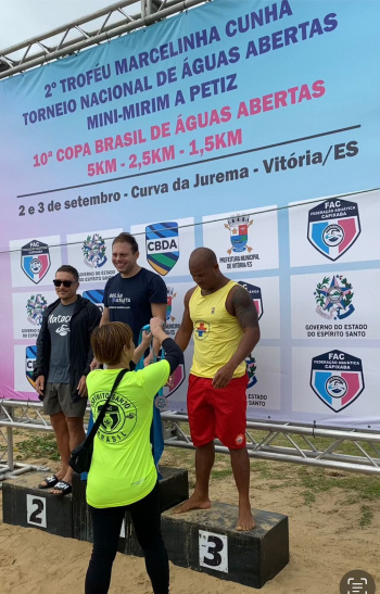 Guarda-vidas de Vitória levam pódio na Copa Brasil de Águas Aberta