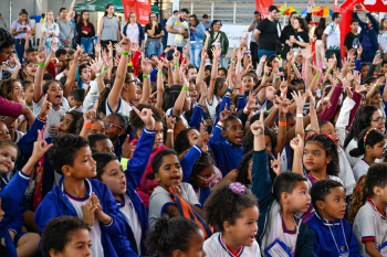 Aniversário de Vitória, no Tancredão, com MacaKids