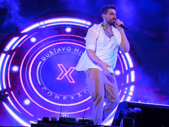Gustavo Mioto abre show em Vitória