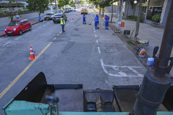 Início do recapeamento asfáltico em Jardim Camburi
