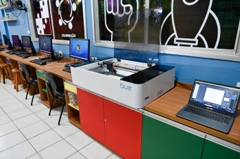 Entrega da sala maker da EMEF TI Izaura Marques
