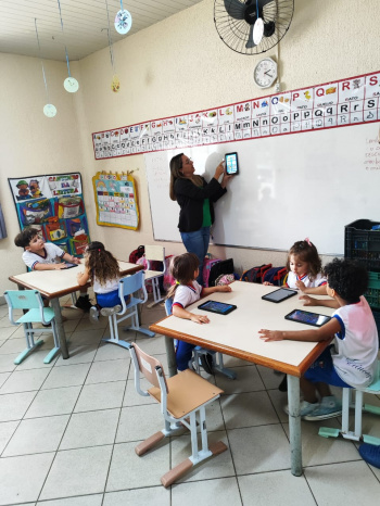 Projeto realizado em Cmei utiliza tablets para potencializar a aprendizagem