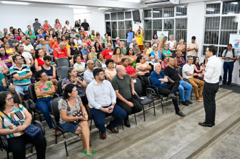 Entrega de títulos de propriedade em Maria Ortiz