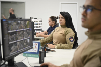 Entrega do painel e novos equipamentos da Guarda Municipal
