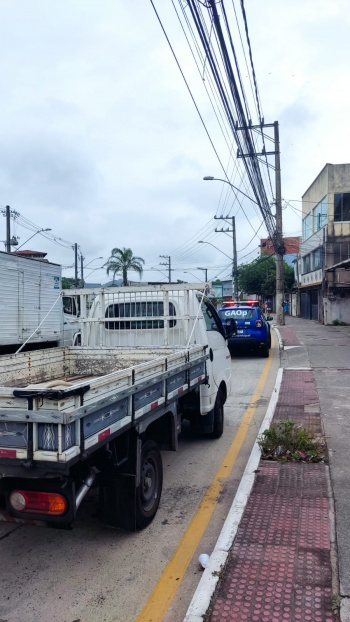 Guarda de Vitória prende suspeito e recupera carro furtado de empresa da Serra