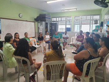 Roda de conversa com pais sobre inclusão. Cmei Maria Goretti Coutinho Cosme.