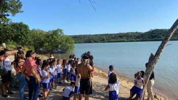 Crianças do Cmei RDA se encantam em jornada cultural na aldeia Piraquê-açu
