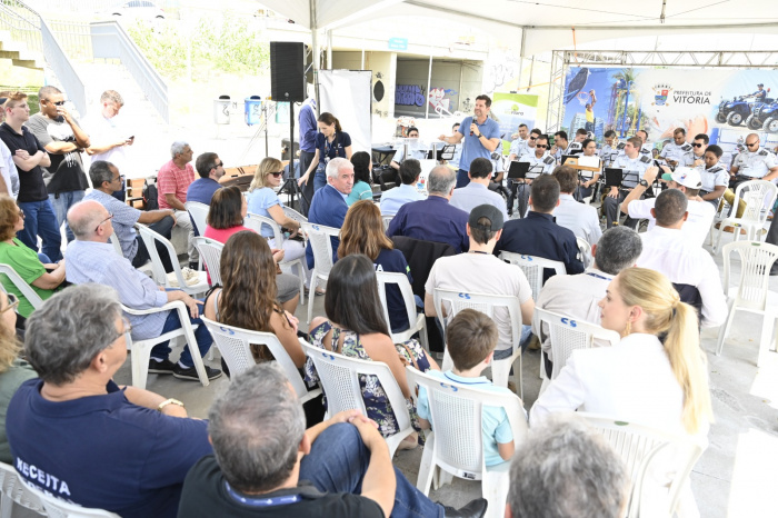 Plantio de 30 Mudas em Comemoração aos 30 anos de Recriação da Alfândega do Porto de Vitória