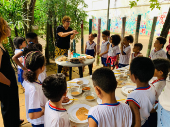 Visita pedagógica evidencia magia da arte e da natureza na educação