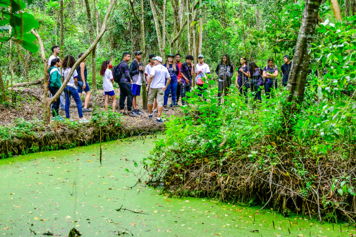 Trilha Educativa com alunos da EMEF Ceciliano Abel de Almeida - Parque Vale do Mulembá