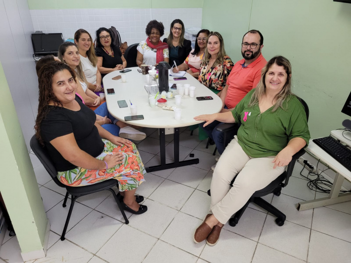Vitória recebe visita técnica da equipe de saúde de Linhares para conhecer o Consultório na Rua