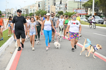 Caominhada na Praia de Camburi