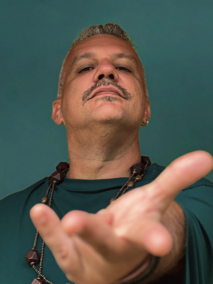 Encerramento da Conferência contará com apresentação do compositor e músico Gustavo Macacko.
