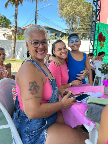 Nicéia Alves, a filha Natália Alves e o neto Júlio César