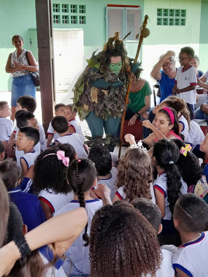 Mais de 400 estudantes aprendem sobre manguezal no Parque Baía Noroeste