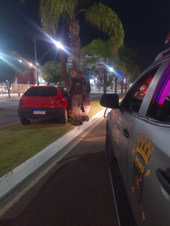 Bandidos presos após perseguição em Vitória