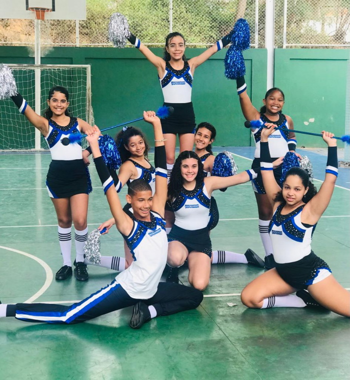 Equipe de cheerleading da Emef TI Professora Eunice Pereira Silveira