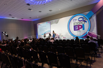 Lucienne Caldas apresenta trabalho sobre tuberculose em evento nacional de saúde