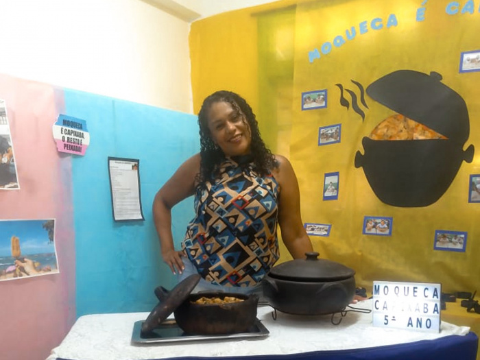 Mostra Cultural na Emef Paulo Roberto Vieira Gomes: no turno vespertino teve degustação de moqueca