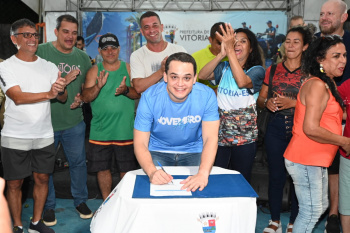 Assinatura da Ordem de Serviço do campo de Gurigica.